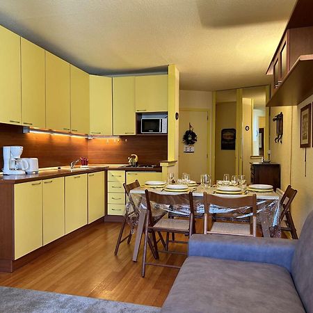 Appartement Skis Aux Pieds, 6 Pers Avec Parking, Montgenevre - Fr-1-330D-7 Buitenkant foto